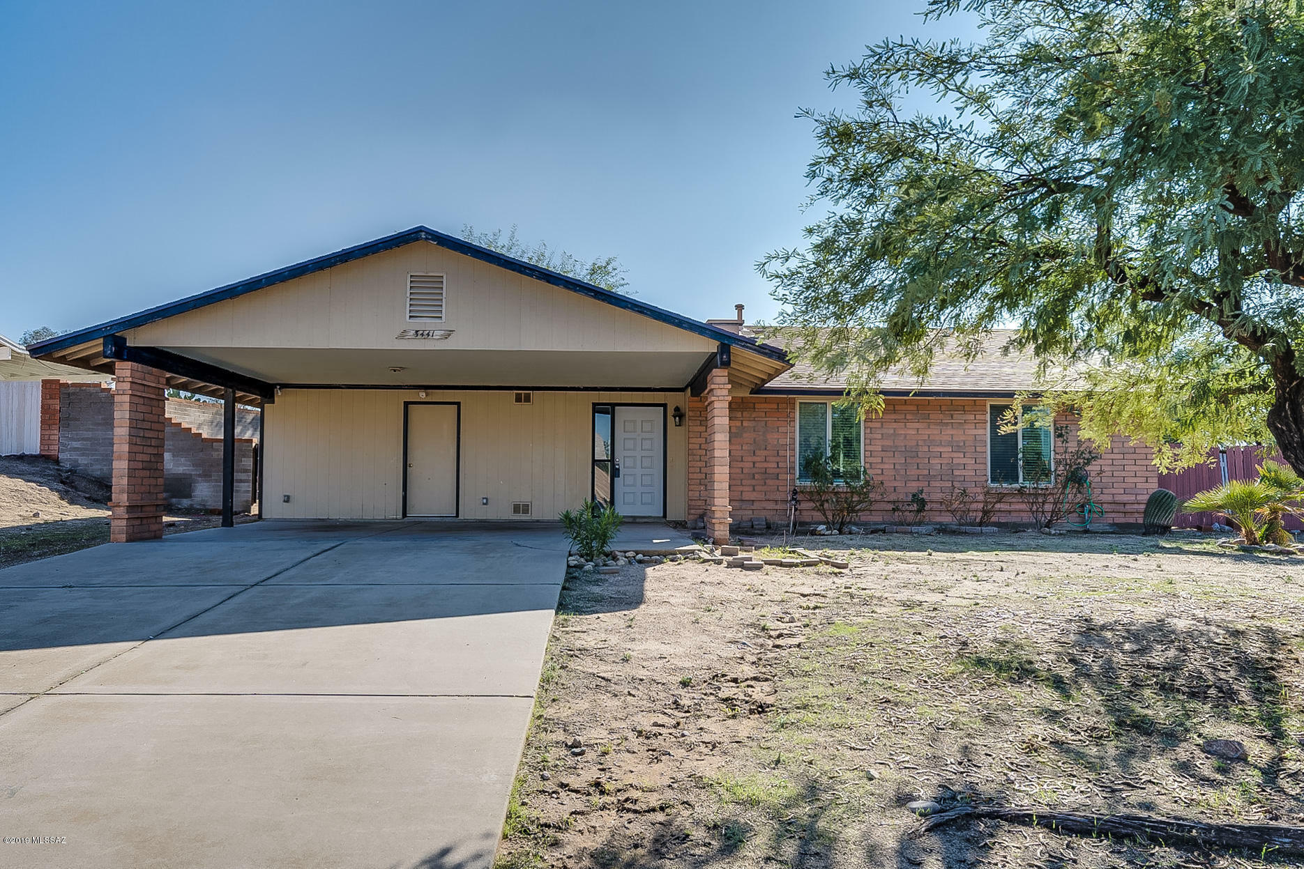Property Photo: 3441 W Green Ridge Drive AZ 85741