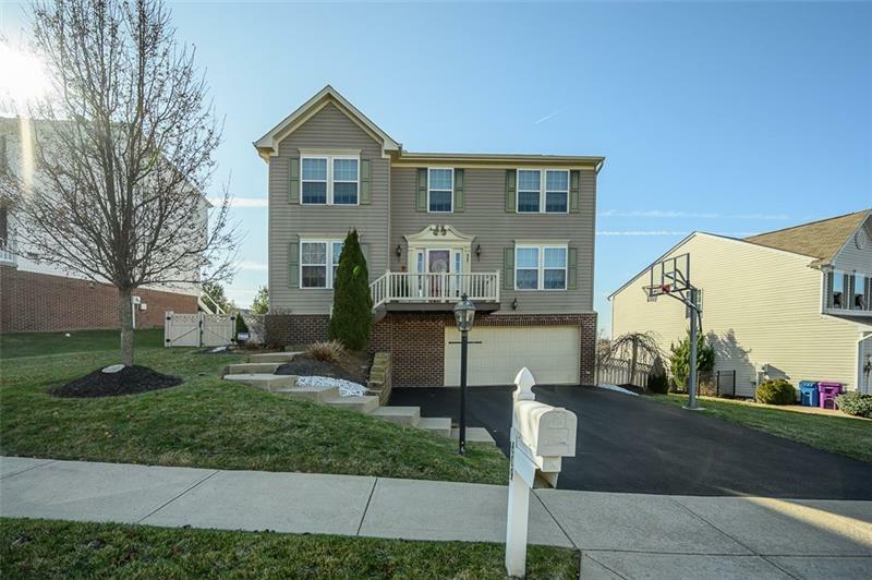 Property Photo:  609 Glengarry Ct  PA 15239 