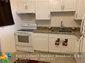Property Photo:  2307 S Cypress Bend Dr 205  FL 33069 