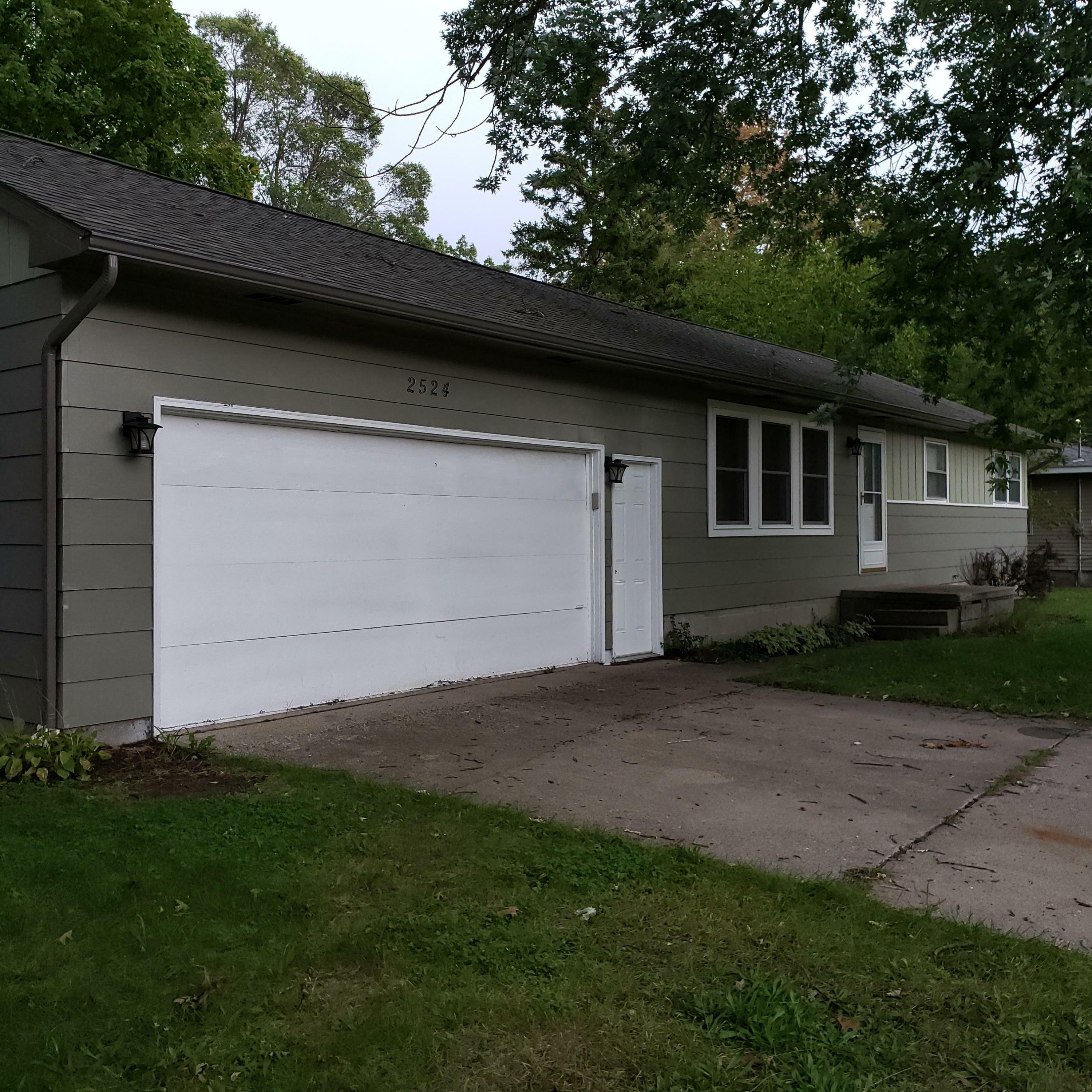 Property Photo:  2524 Marcoux Avenue  MI 49442 