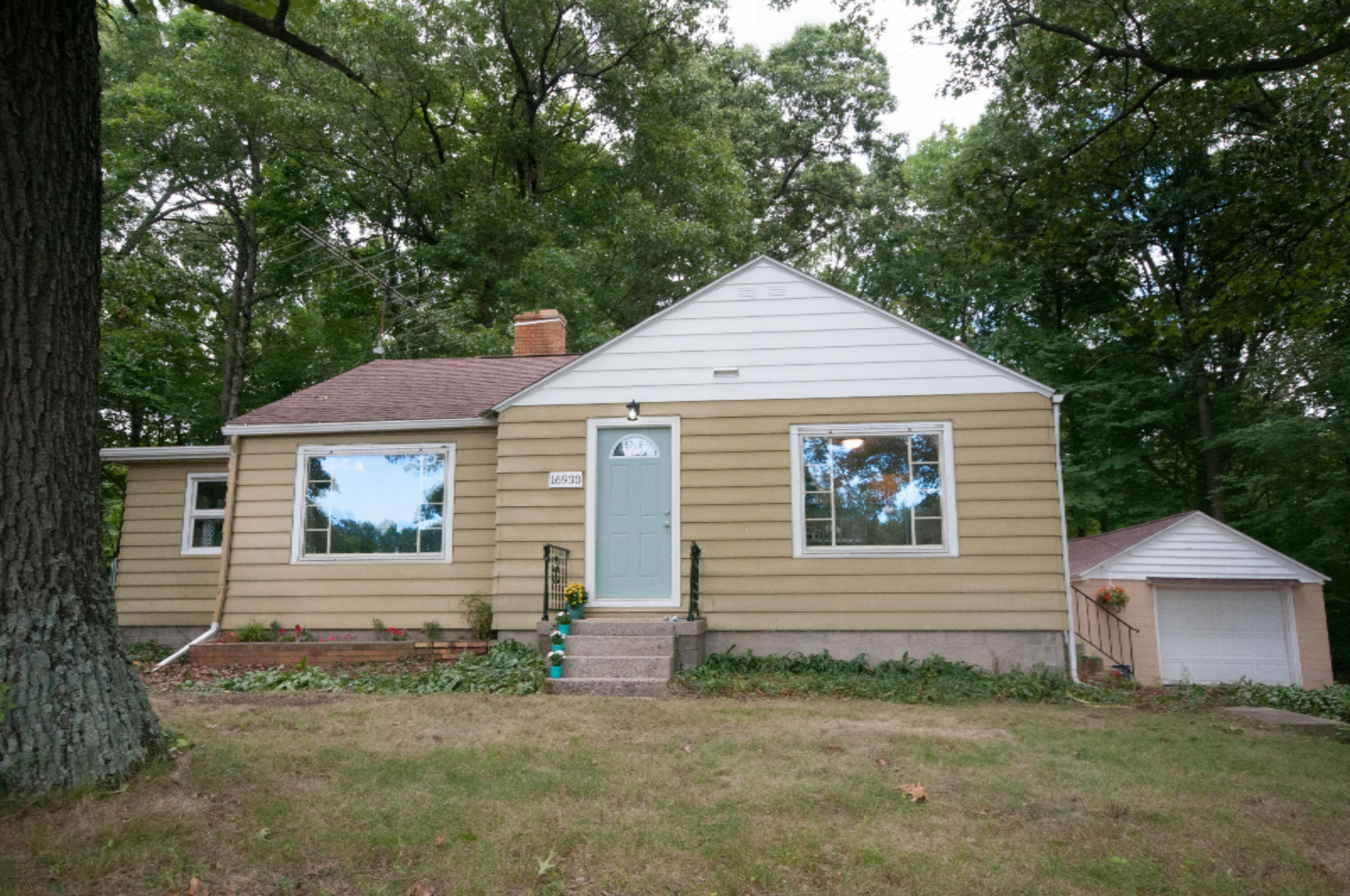 Property Photo:  16930 144th Avenue  MI 49448 