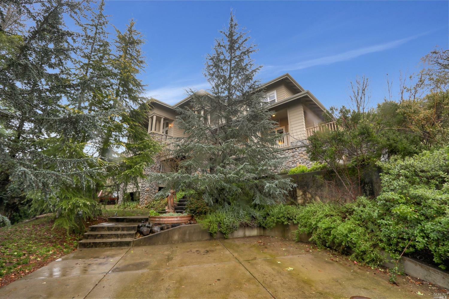 Property Photo: 384 Arabian Way CA 95448