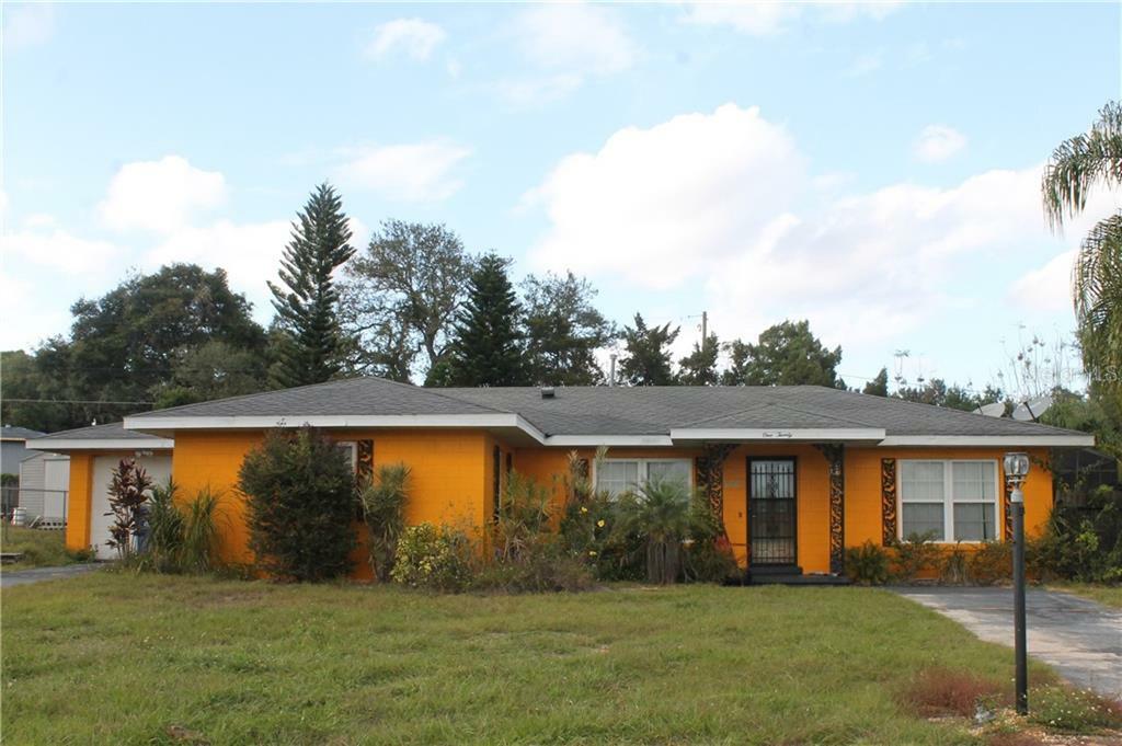 Property Photo:  120 E Oak Street  FL 34737 