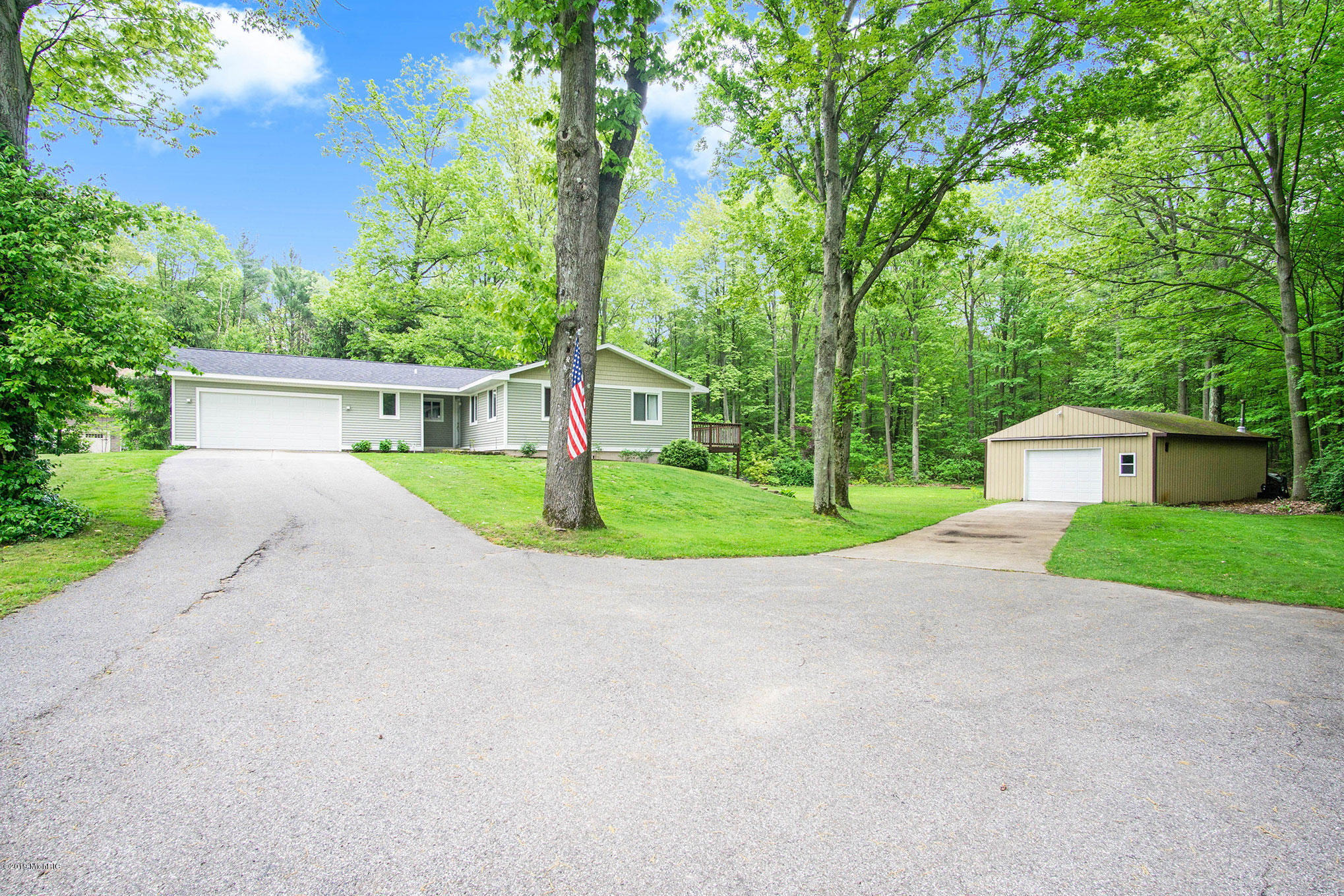 Property Photo: 16500 Hemlock Drive MI 49456