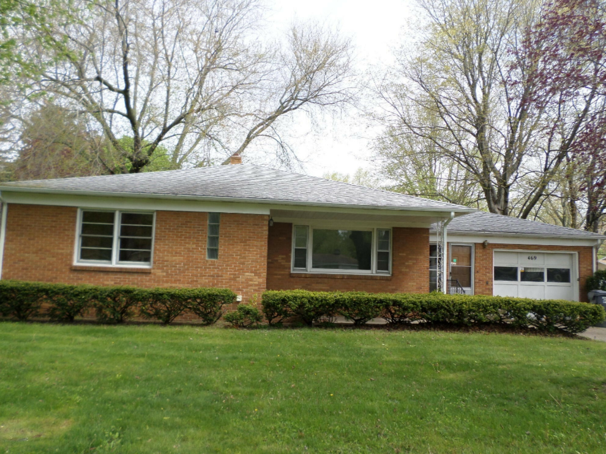 Property Photo:  469 Gary Avenue  MI 49022 