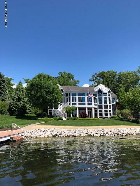 Property Photo: 14 Circle Drive MI 49415