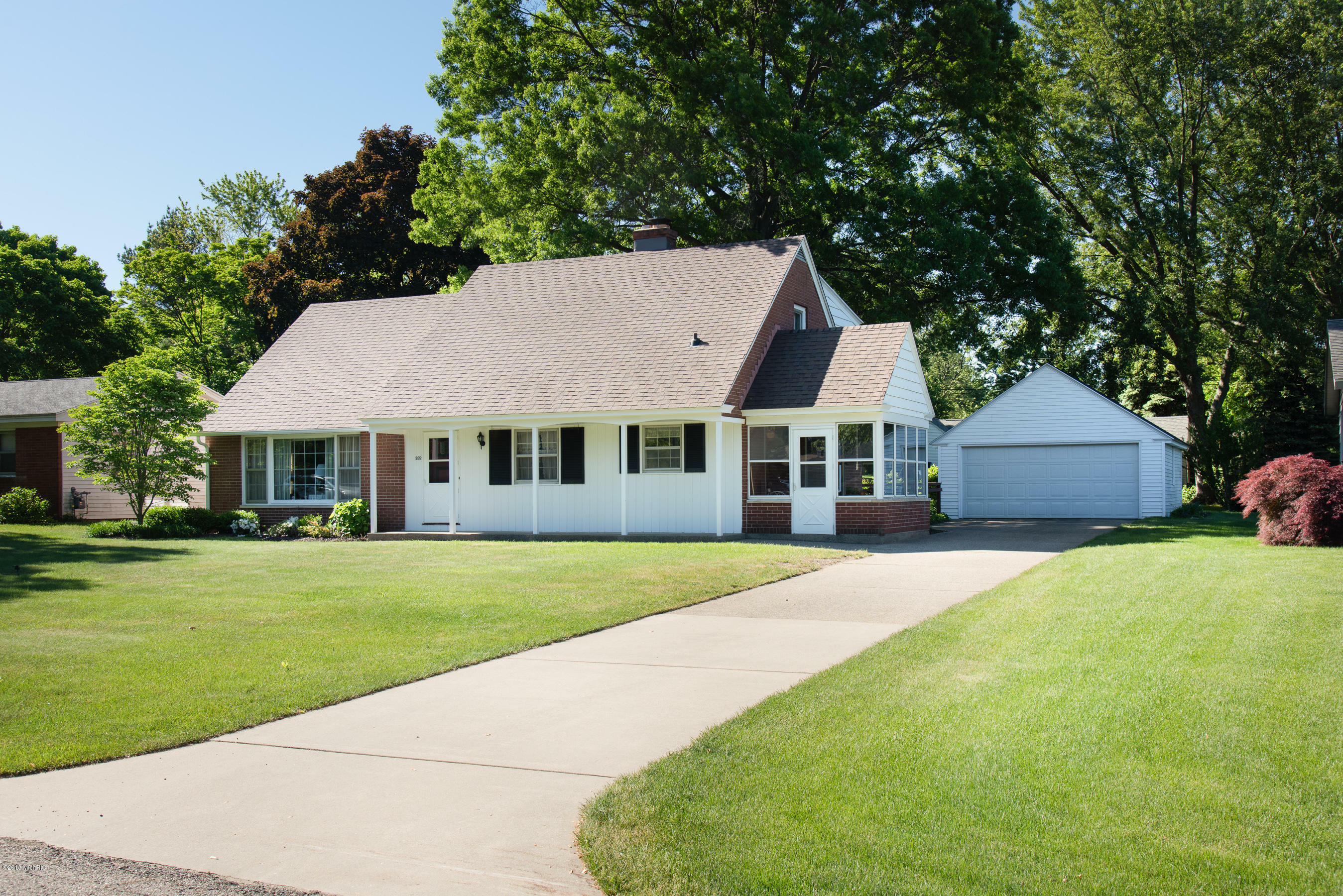 Property Photo: 332 W 34th Street MI 49423