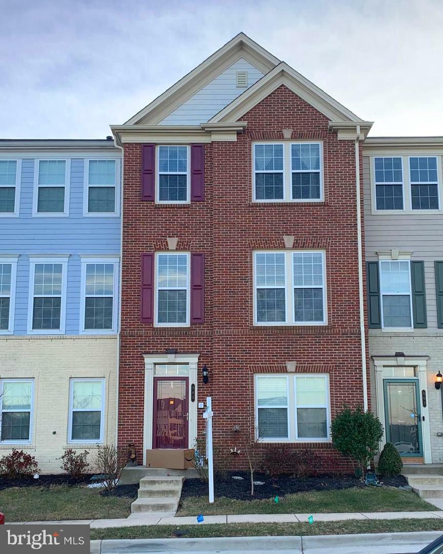 Property Photo: 505 Flameflower Terrace SE VA 20175