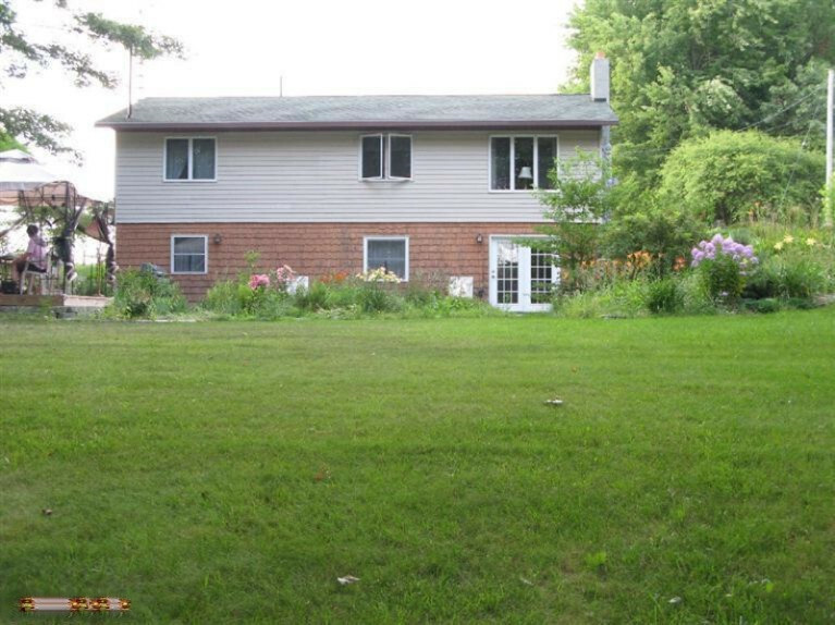 Property Photo:  3504 W Camelot Lane  MI 49412 