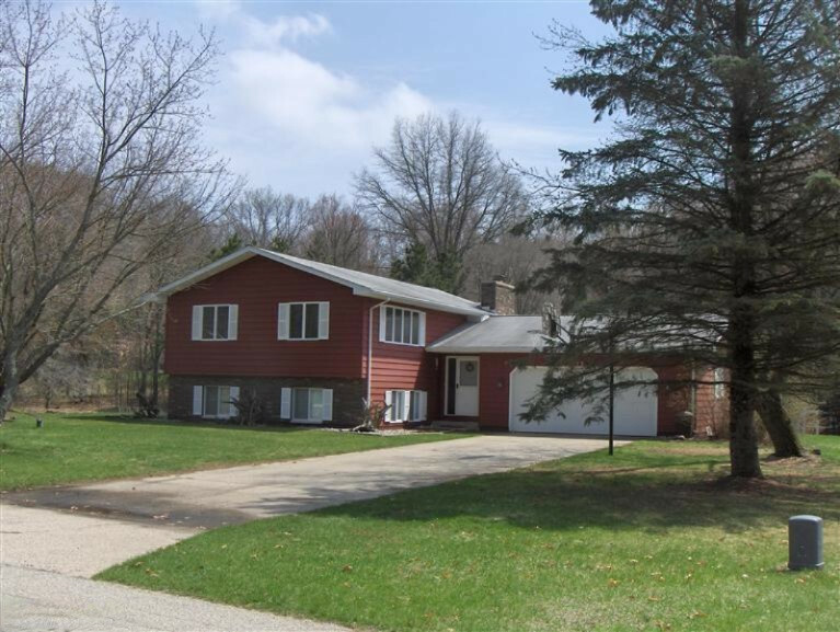 Property Photo:  17315 Outer Drive  MI 49307 