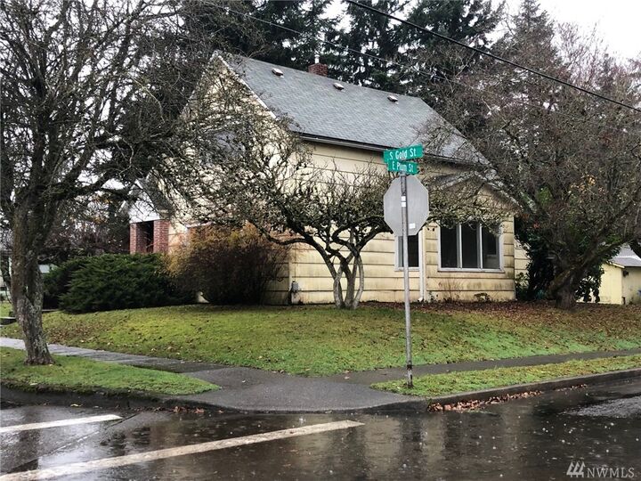 Property Photo:  420 S Gold Street  WA 98531 