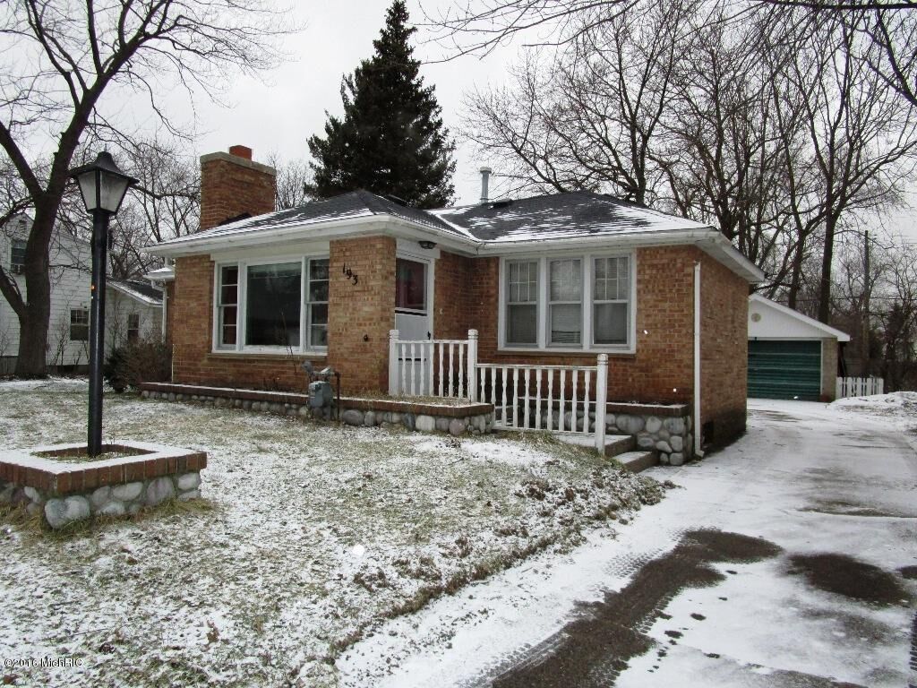 Property Photo: 193 E 38th Street MI 49423