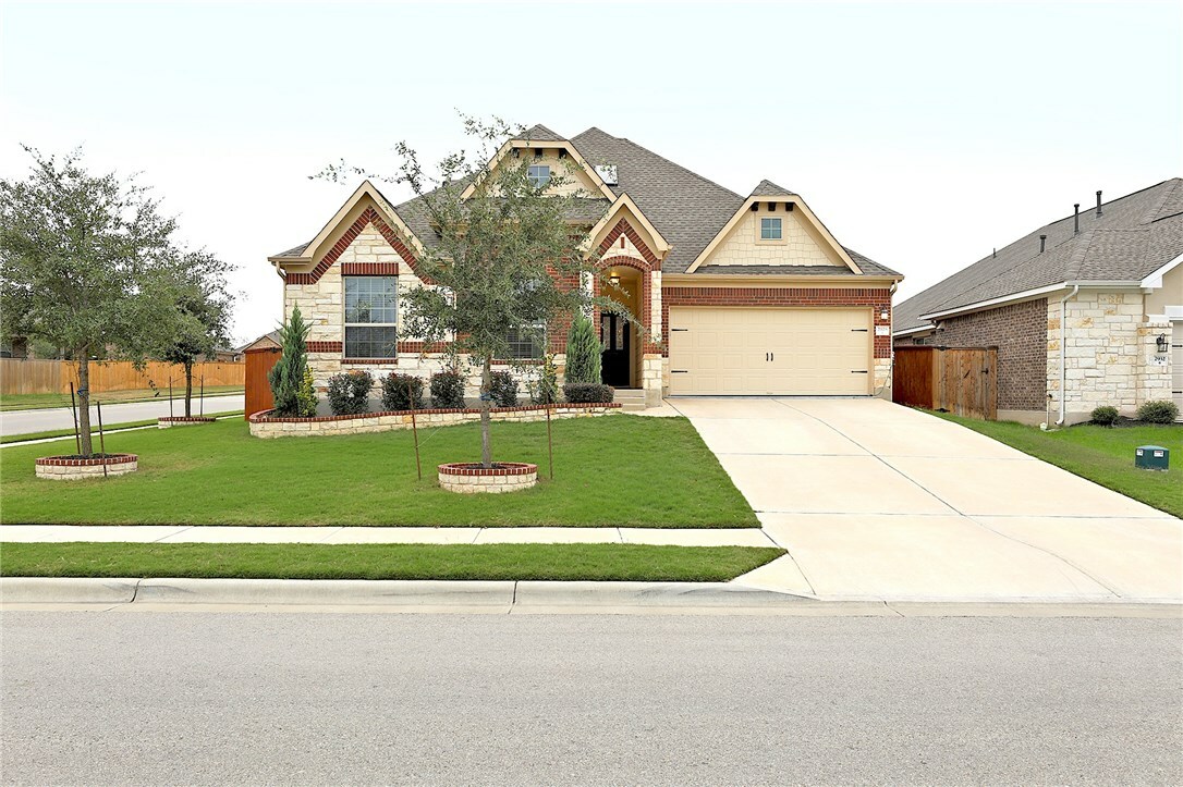 Property Photo:  2928 Santa Rosita Drive  TX 78665 