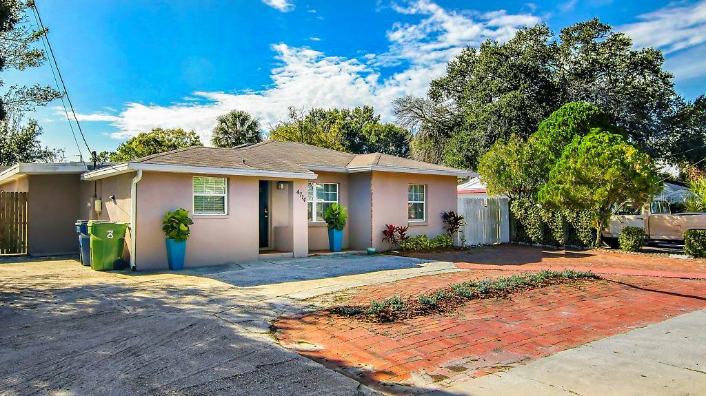 Property Photo:  4714 W Euclid Avenue  FL 33629 