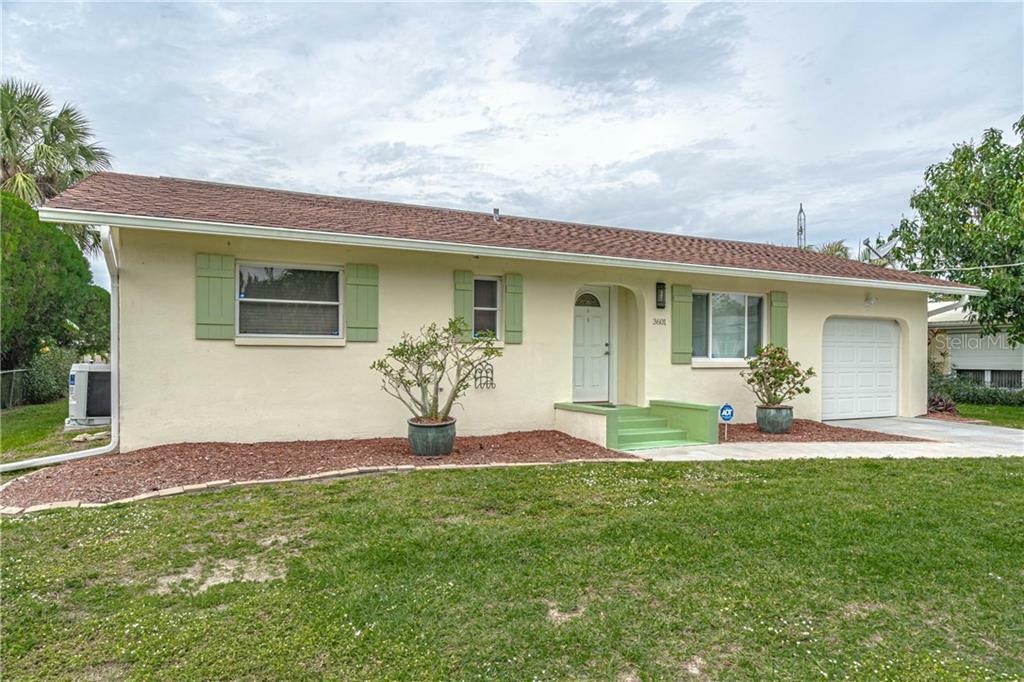 Property Photo:  3601 Wisteria Pl  FL 33950 