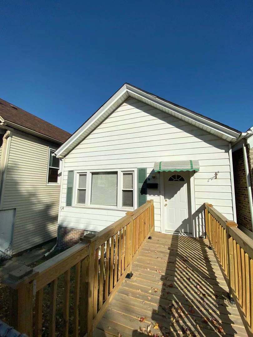Property Photo: 2927 South Arch Street IL 60608