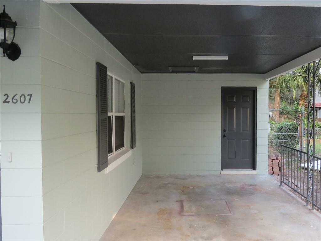 Property Photo:  2607 E Pine Street  FL 32803 