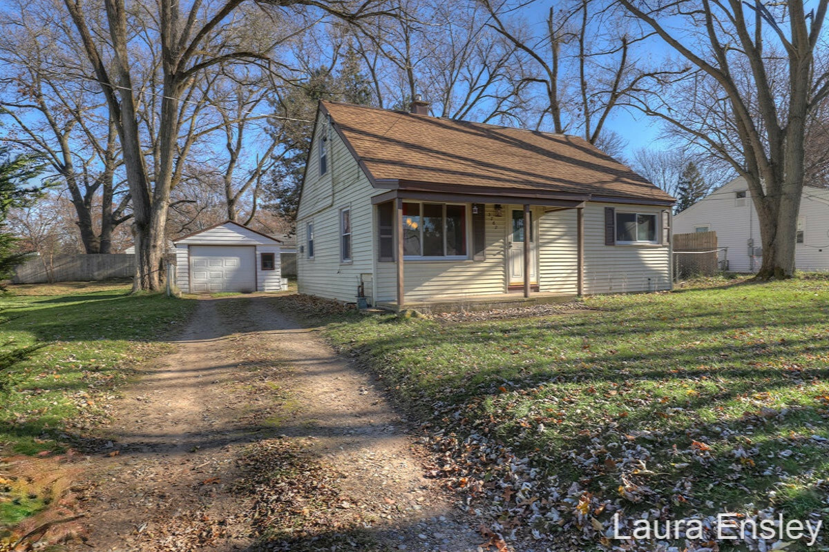 Property Photo: 3762 Mallory Avenue SW MI 49519