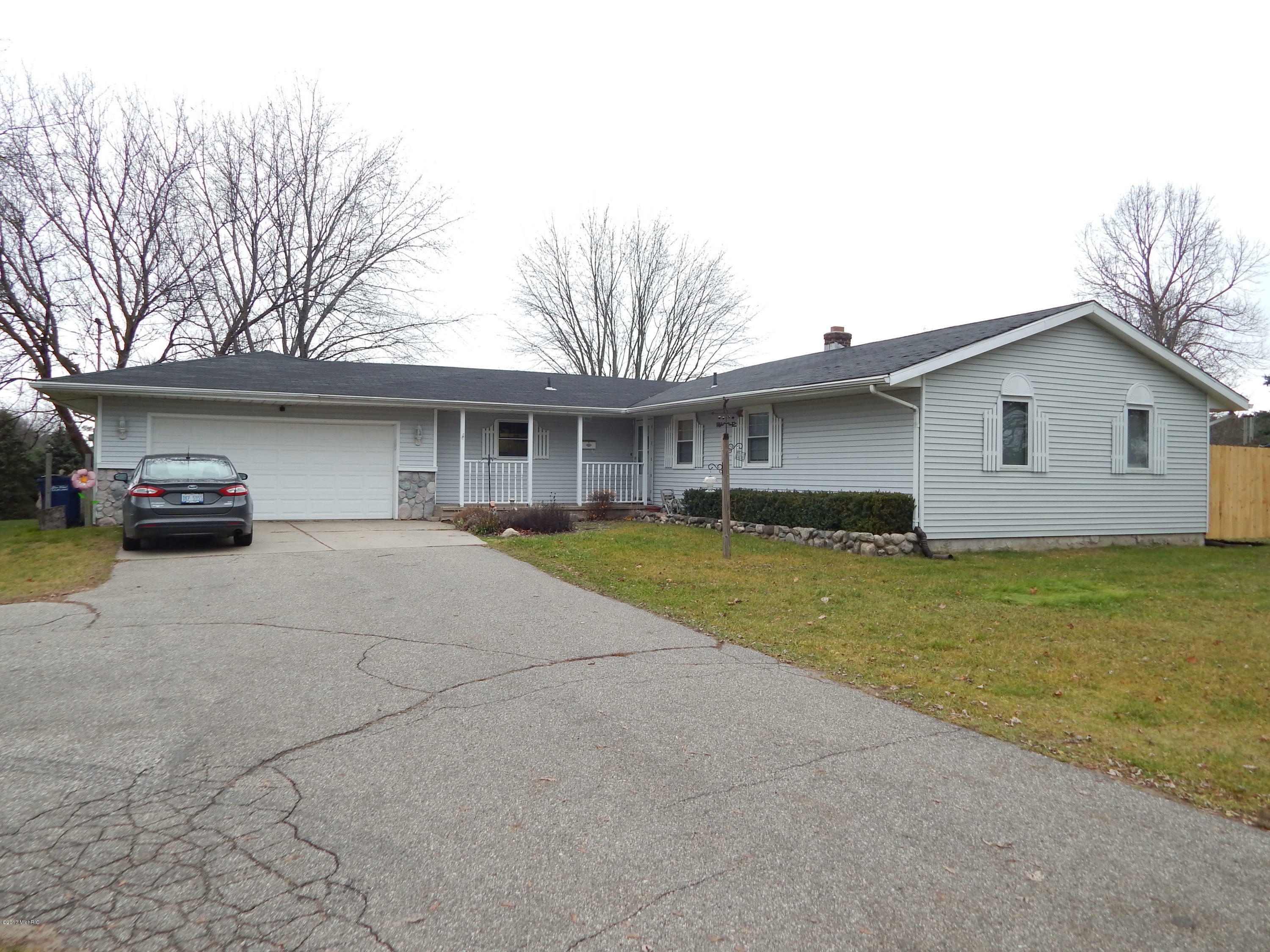 Property Photo:  1135 Indian Lakes Street NW  MI 49345 