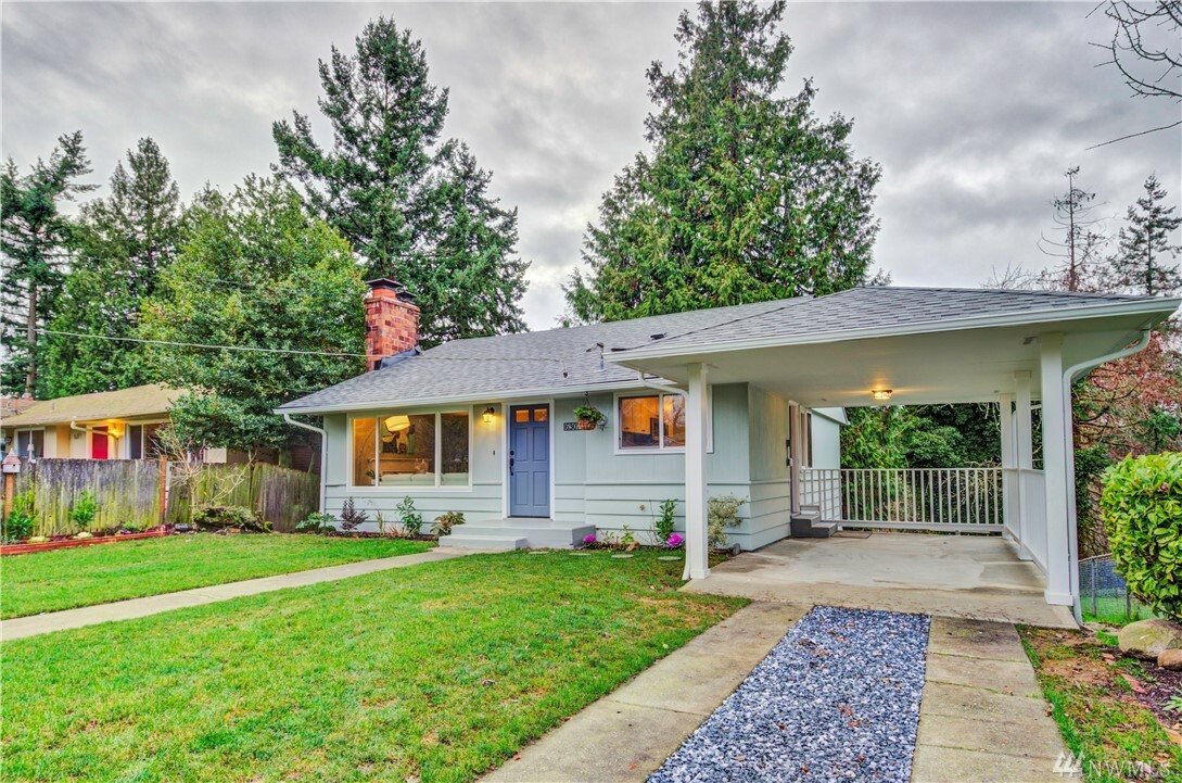 Property Photo:  6307 21st Ave SW  WA 98106 