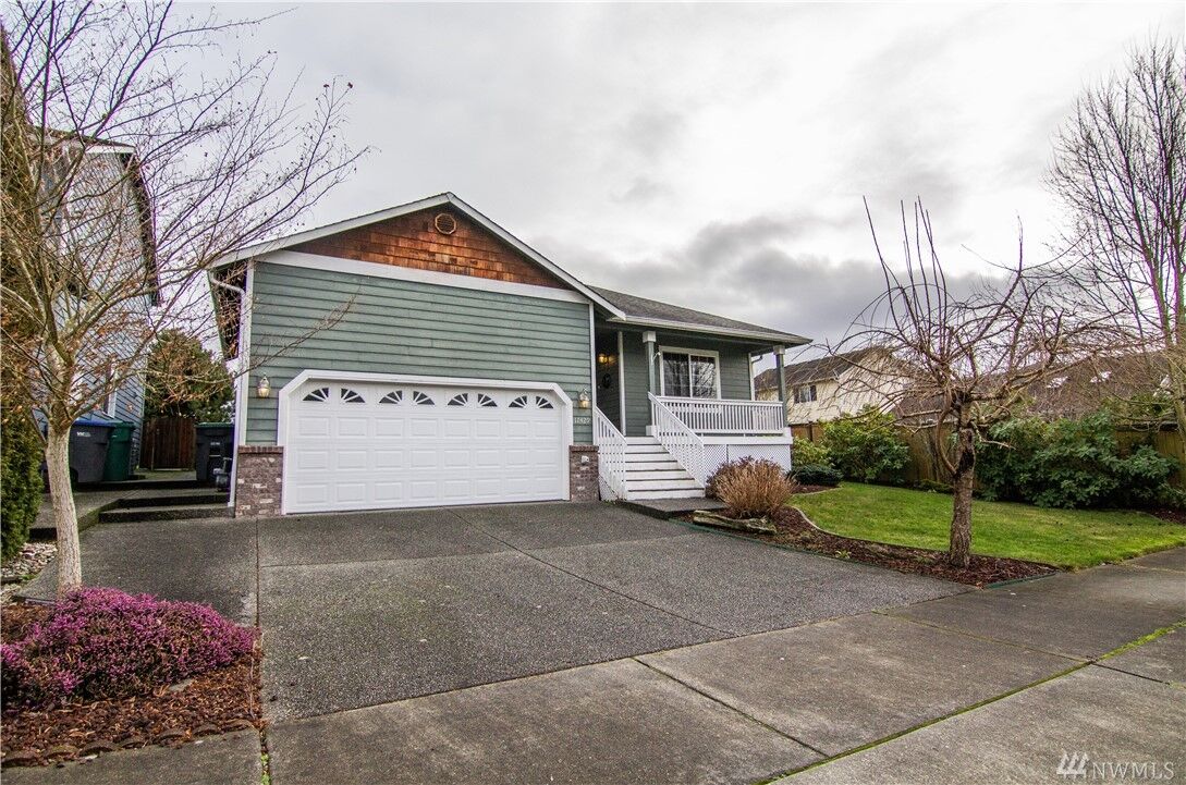 Property Photo: 17429 79th Drive NE WA 98223