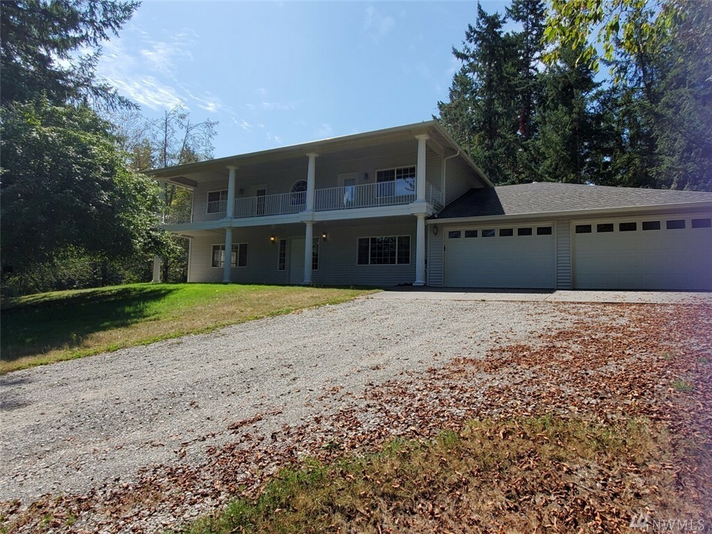 Property Photo: 24617 168th Place SE WA 98042