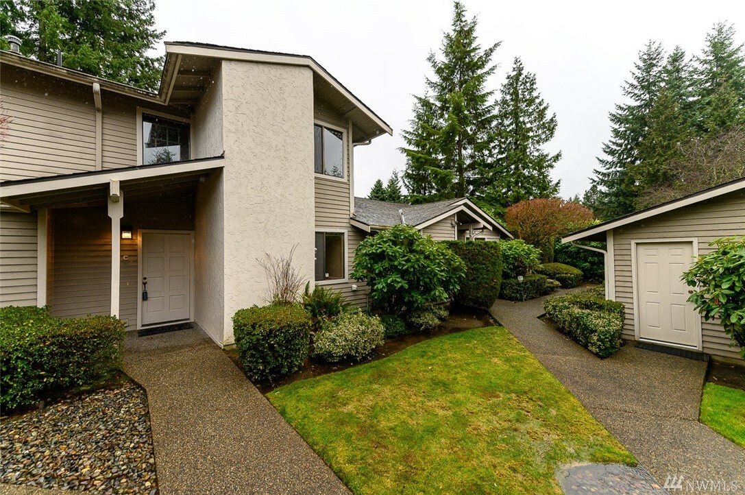 Property Photo: 31738 49th Lane SW C WA 98023