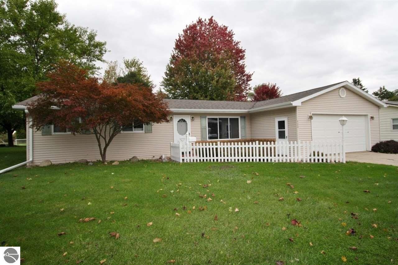 Property Photo:  920 Iowa Street  MI 48801 