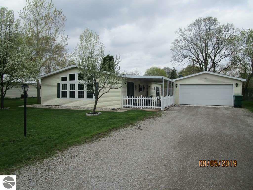 Property Photo:  5201 Jonathon Lane  MI 48858 