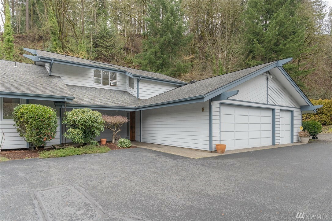 Property Photo:  2955 Glenwood Dr 8  WA 98632 