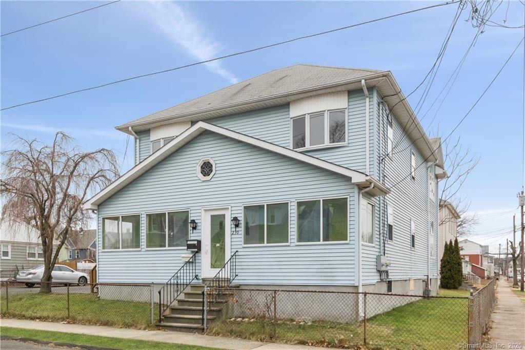 Property Photo:  230 East Avenue  CT 06516 