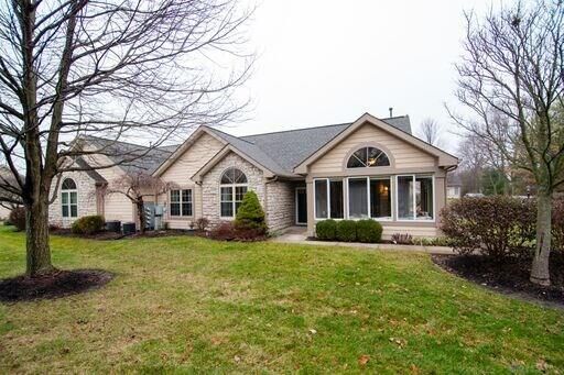 Property Photo:  33 Villa Pointe Drive  OH 45066 