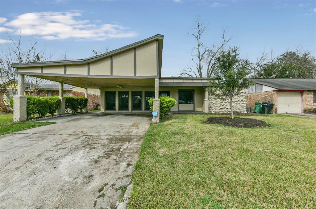 3730 Heatherbloom Drive  Houston TX 77045 photo