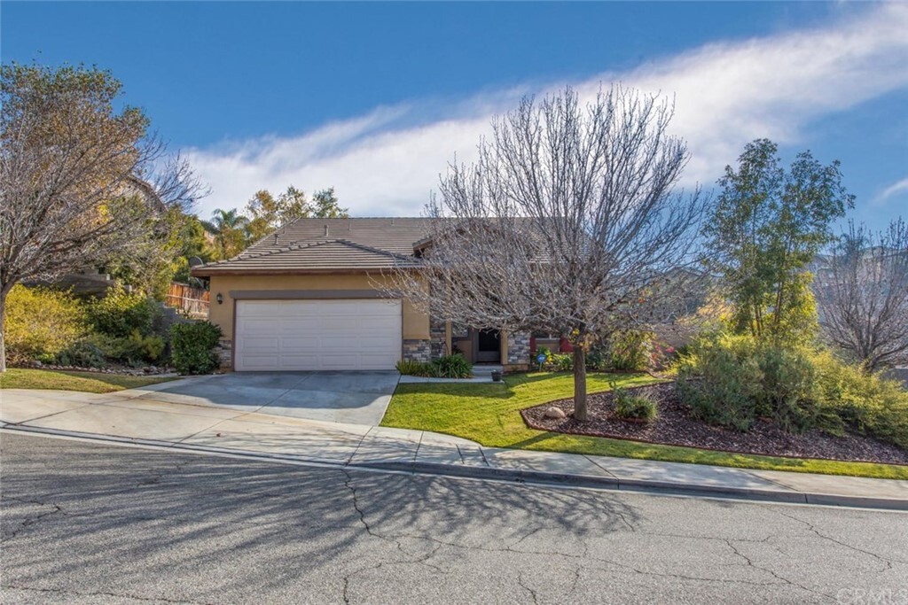 Property Photo: 7439 Sequoia Lane CA 92346