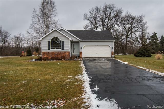 Property Photo:  13389 Wingate Lane  MI 48116 