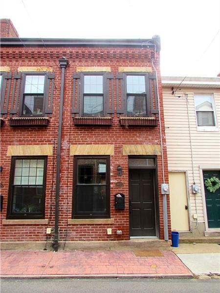 Property Photo: 4822 Blackberry Way PA 15201