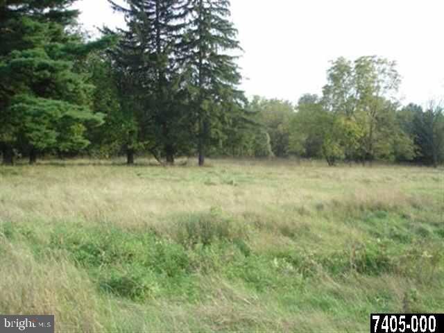 Property Photo:  703 York Road  PA 17325 