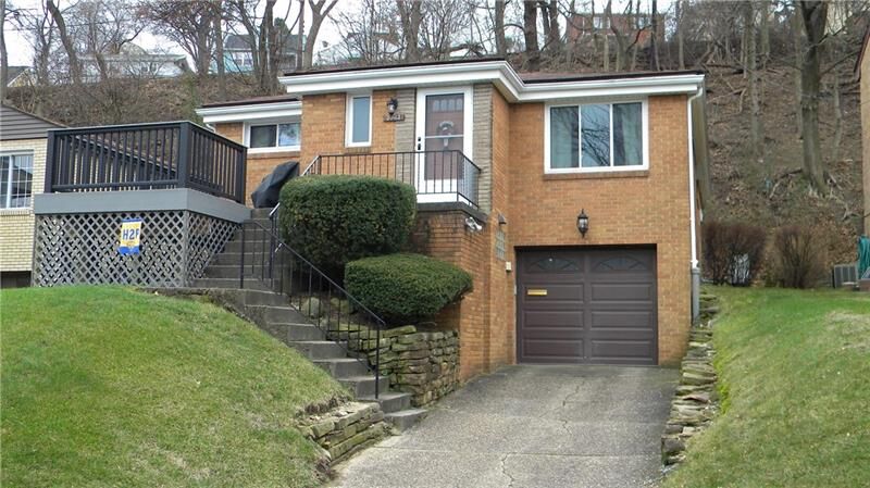 Property Photo:  3963 Boulevard Dr  PA 15217 