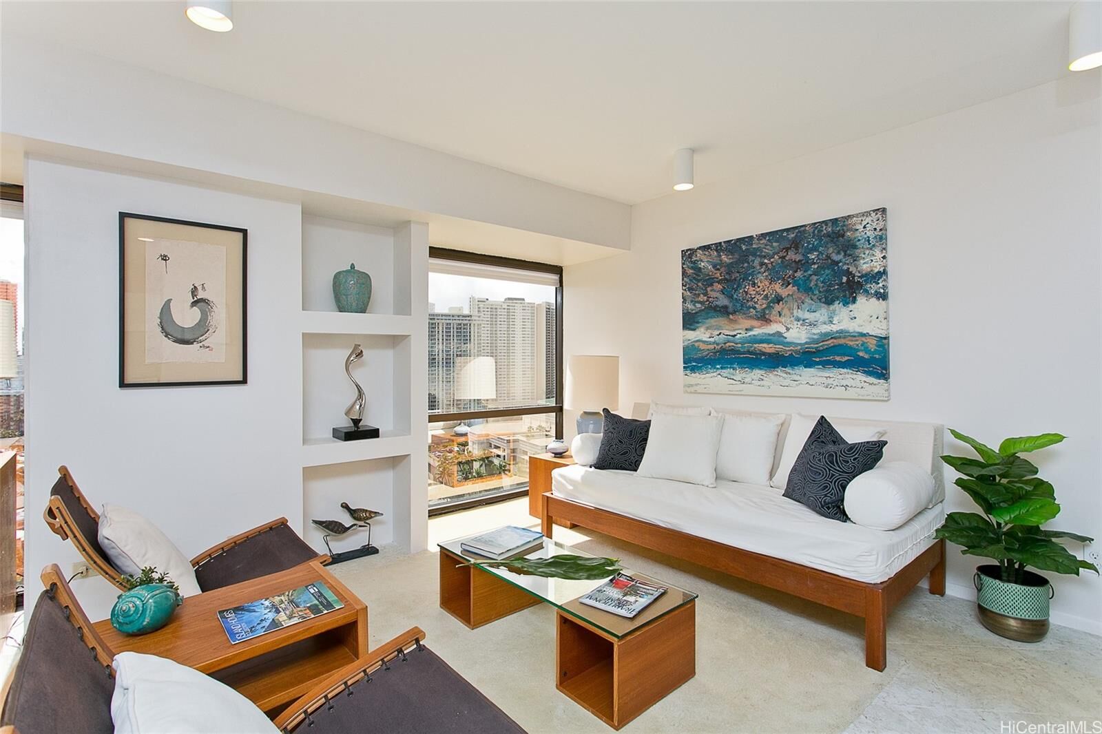 Property Photo:  1750 Kalakaua Avenue 1908  HI 96826 