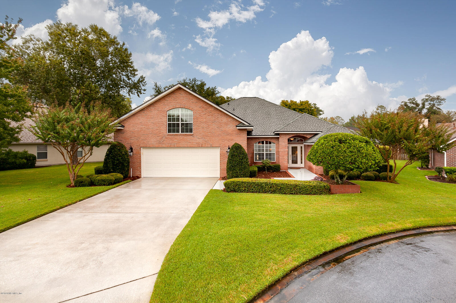 Property Photo:  1808 Sentry Oak Court  FL 32003 