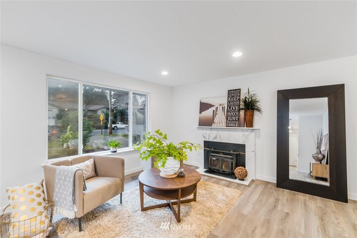 Property Photo: 2118 Cascade Place W WA 98466