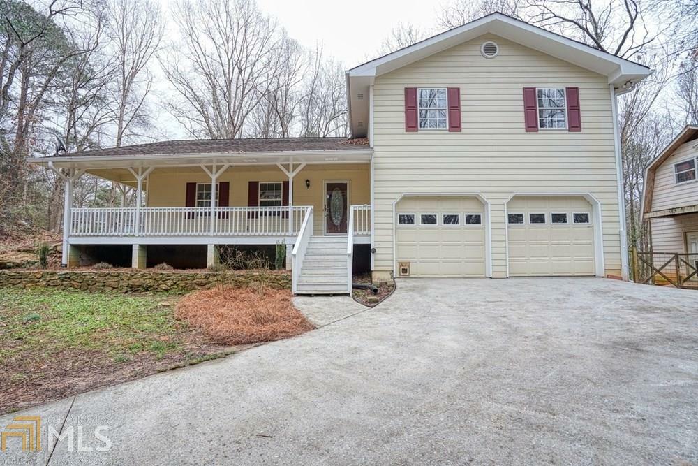 Property Photo: 2430 Amberbrook Dr Acres GA 30094