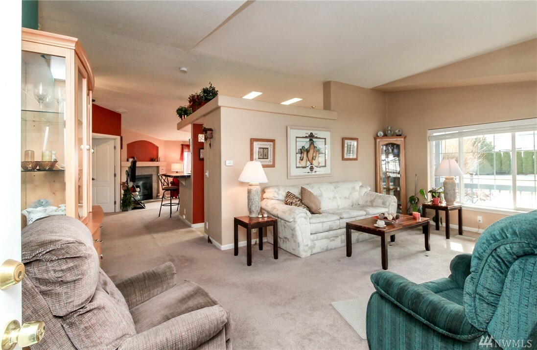 Property Photo: 17629 21st Ave E 1 WA 98387