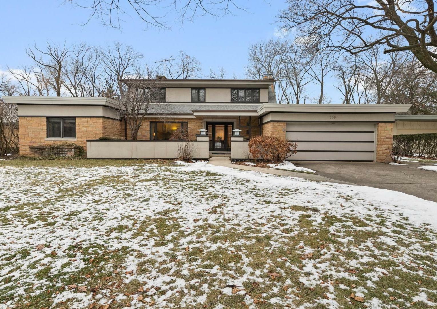 Property Photo:  536 River Oaks Drive  IL 60305 