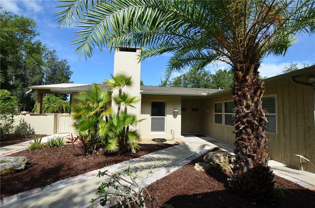 Property Photo:  12501 Roseland Road  FL 32958 