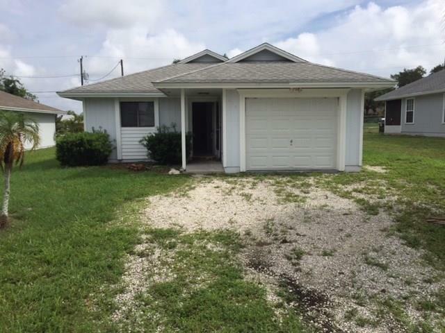 Property Photo:  416 12th Street SW  FL 32962 