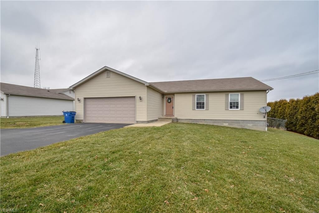 Property Photo: 4850 Kirk Road OH 44515