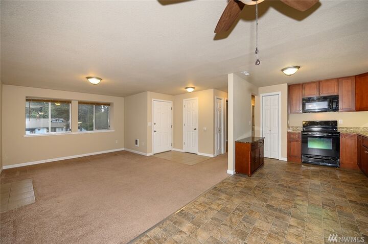 Property Photo:  7818 188th St Ct E  WA 98375 