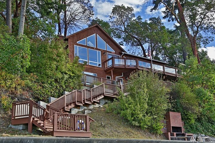 1700  Madrona Way  Coupeville WA 98239 photo