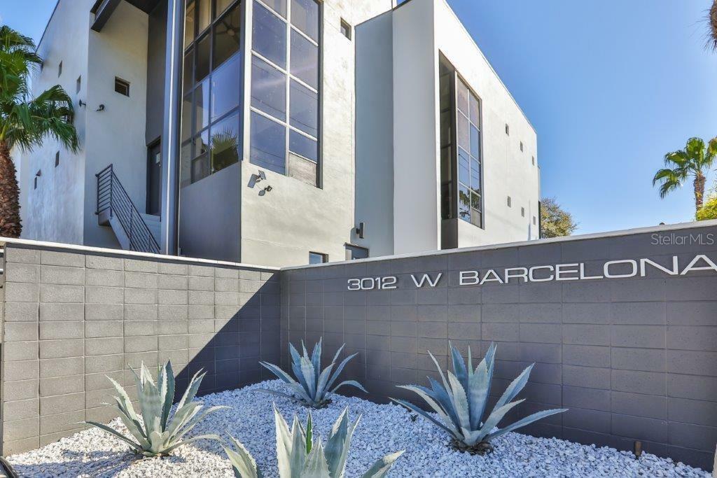 Property Photo:  3012 W Barcelona Street 7  FL 33629 